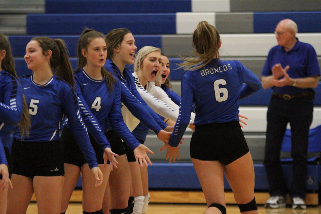 Heartland vs. Centennial volleyball 15.jpg